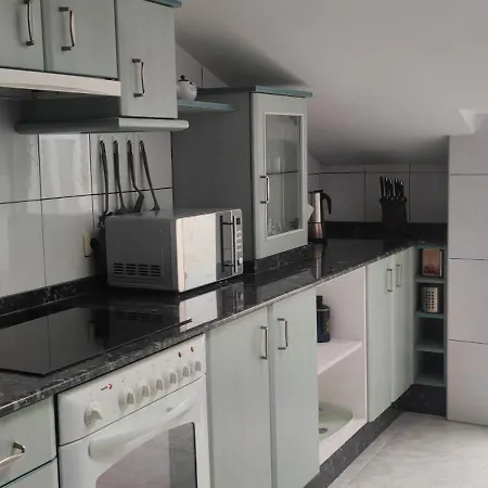 Piso Camino Vello Apartment *